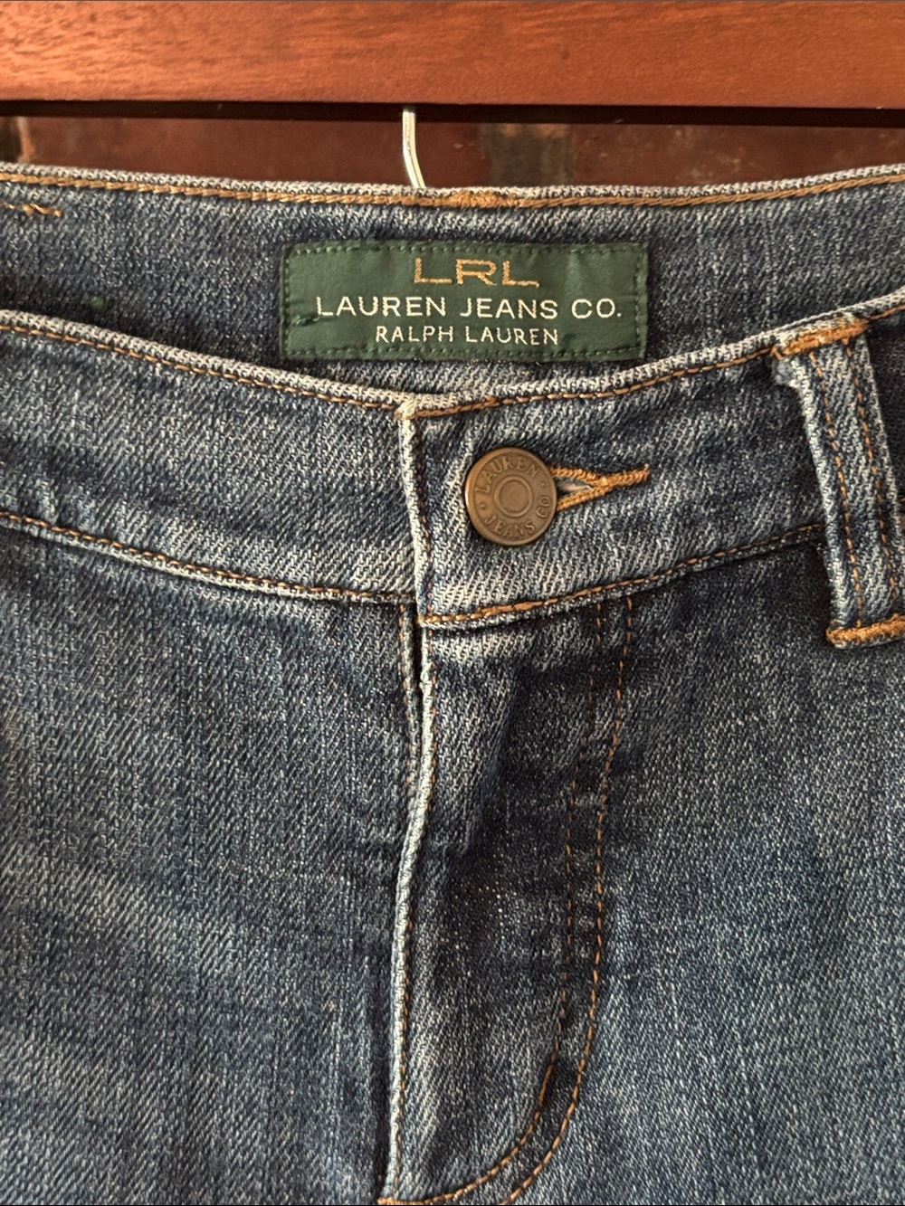 Lauren Ralph Lauren Women's Mid Wash Straight Leg Jeans Size 4 - Picture 2 of 5